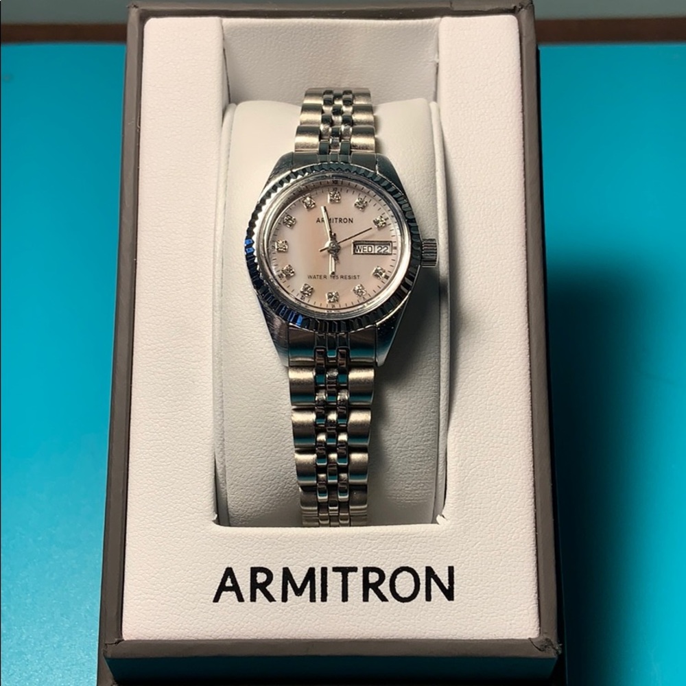 NEW Armitron analog watch